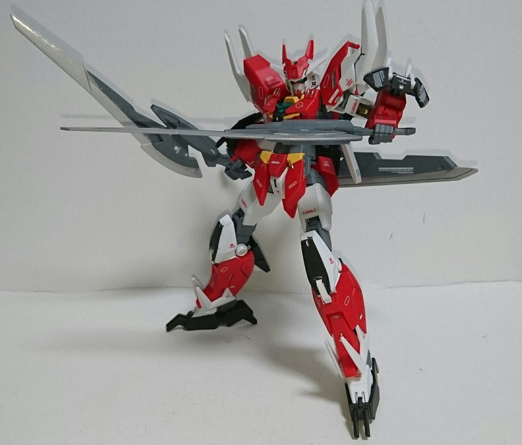 ## ・スラッシュブレイド
全体を間接と同じグレーで塗装し、艶消し。刃部分はシルバーで塗り分けし、最後に艶消しを行っています。