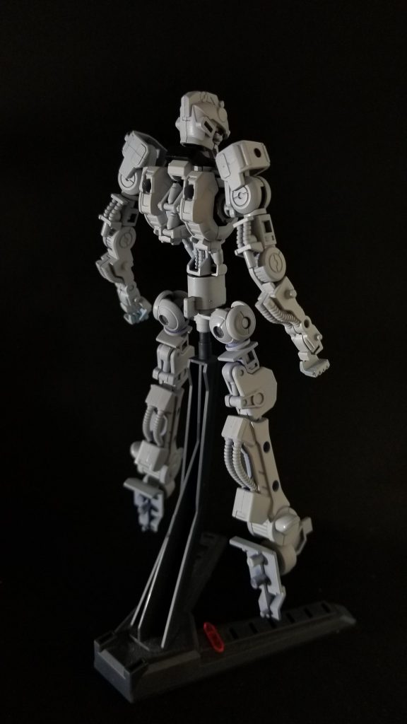 フレーム背面
今回、骨を意識したので、ケーブルやシリンダの塗り分けをしていません。∠(　˙-˙ )／