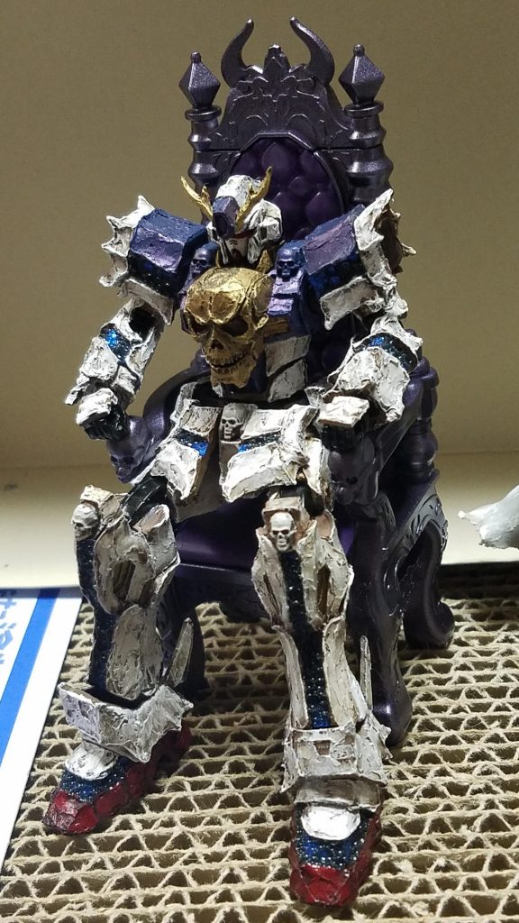 魔王と王座
武装外さないと座れません