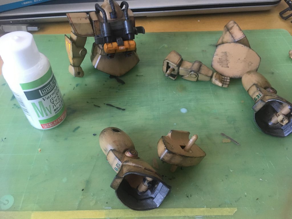 関節がすぐ緩くなるのですが、マットバーニッシュを塗るとかちっとなります