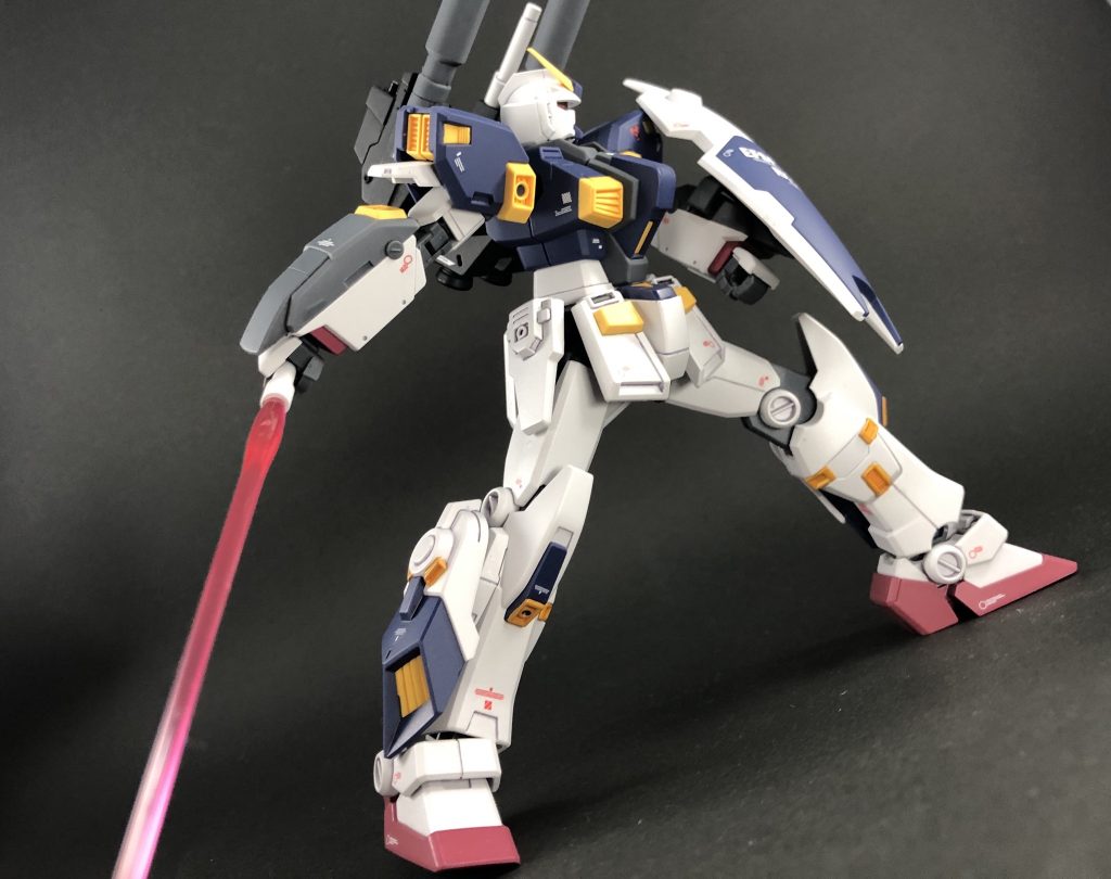 クリティカル時の抜刀っぽく。
ライフル持たせたポーズも撮ったのですが、未完成状態と構図被ったのでボツ。ポージングのボキャブラリーが貧弱...