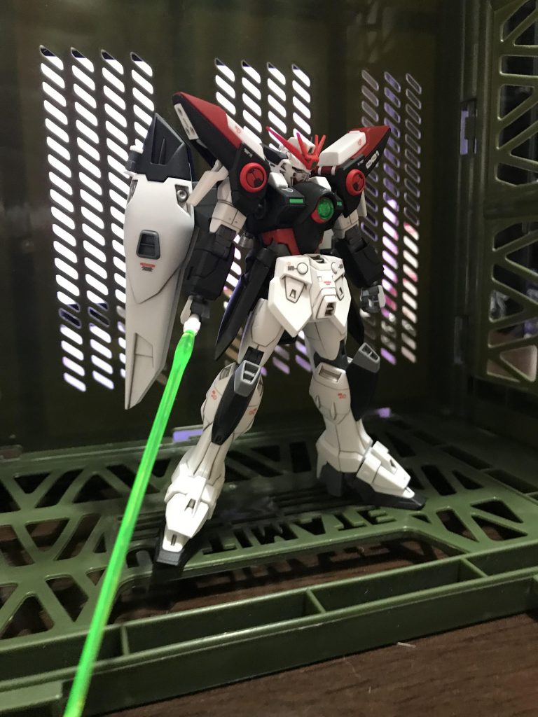 ウイングガンダムゼロ MA–8枚目/制作者：真樹京介