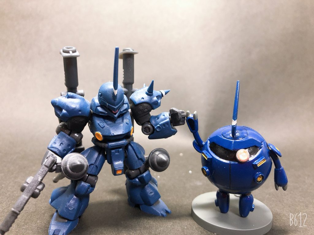 某モデラーさんのプチカプルのインパクトが強く残っていて、いつか自分もオリジナルでプチカプルを作ってみたいなと思い、ついにオリジナルプチカプルが出来あがりました(^^)
展示会でいろんな方の作品やプチカプルと会って一緒に写真を撮らせていただくのが今後のこの子の目標です。ご覧頂きありがとうございます( ´o` )ノシ