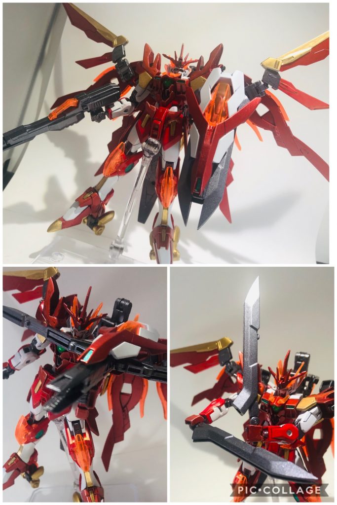 *複合兵装シールド「カグツチ」(本体ハイマットモード)*
オオトリ合体時の武装その2。
シールド、ビームキャノン、ブレードの複合兵装。
ビームキャノンはブレード部分の開き具合でビームを収束⇔拡散して撃ち出す。(写真は開き最大=拡散)
ブレードは、振ることでビーム刃を飛ばし攻撃するタイプの射撃武器。
これにもギミック(後述)というか必殺技があります。
ハイマットモードって要はパイロットの超絶技巧なんですね、知りませんでした。まぁAIいるし大丈夫かな。
さて…察しの良い方ならばお気づきだと思いますが…
もちろん、MB形態もありますよ!