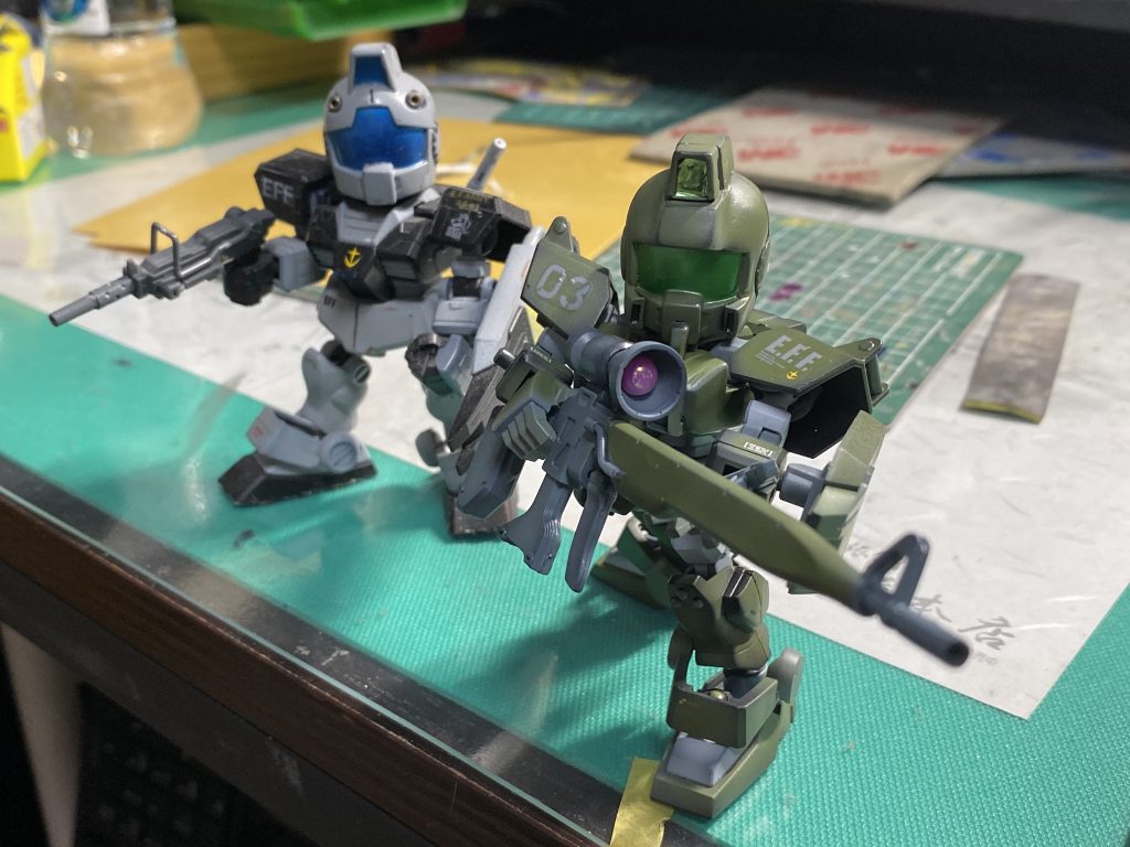 クロスシルエットのガンダムになれた子がいません、気がつくと皆、ジムになってます。
おかげで、ガンダム頭ばかり余ってます。
