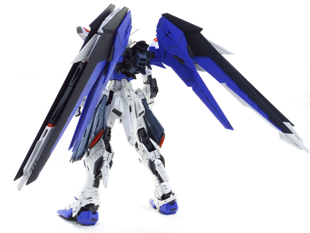 MG フリーダムガンダム ver.2.0–3枚目/制作者：guplafactory