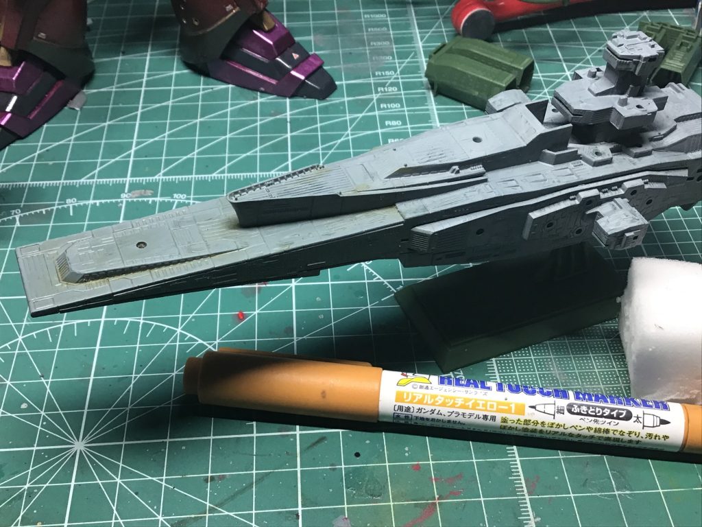 艦船もやっぱ汚します マーカーとスポンジで