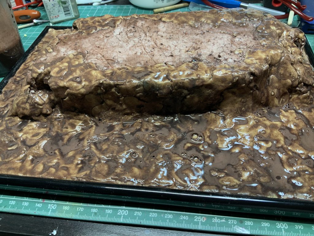 100均絵具でペタペタと塗りましてジオラマベース作成