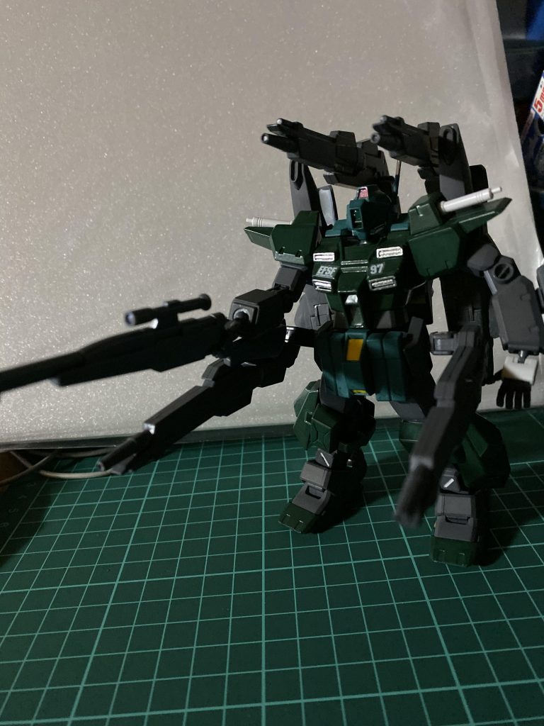 キャノン、ミサイルの各砲身を展開しフルバースト
…絶対やりたくなりますよね…???