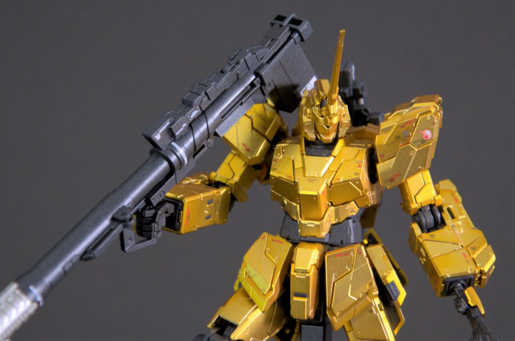 RG ユニコーンガンダム(GOLD)–5枚目/制作者：Hase205