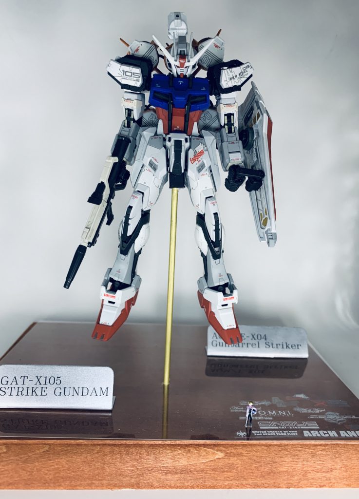 台座含めた写真です。