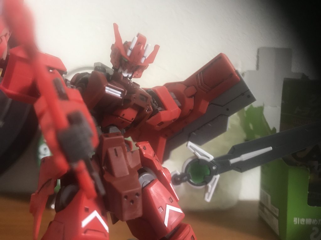 初めてのガンプラ–2枚目/制作者：ちぇりお