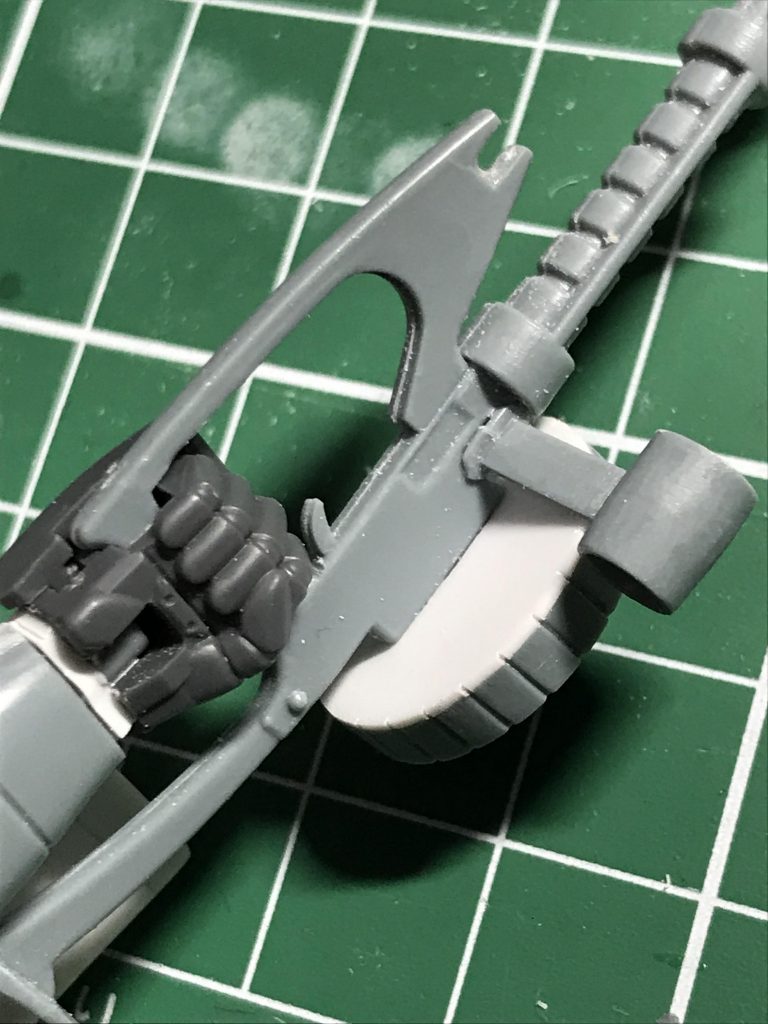 ザクマシンガンのマガジン裏も埋めました。