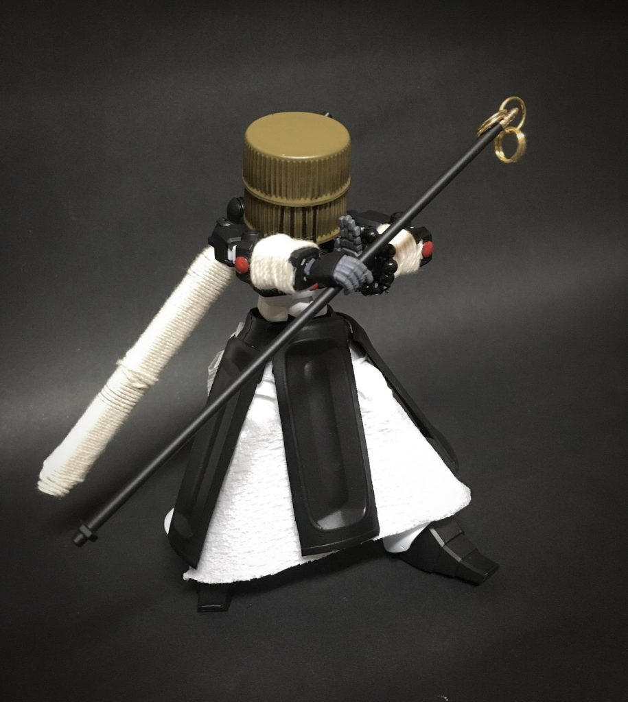 錫杖棍
本機のメインウェポン
錫杖型の棍棒でその硬度は他の操兵の近接武器と比べても硬いと言える。
この装備もエコーロケーション用の音を発生させる機能を有す。