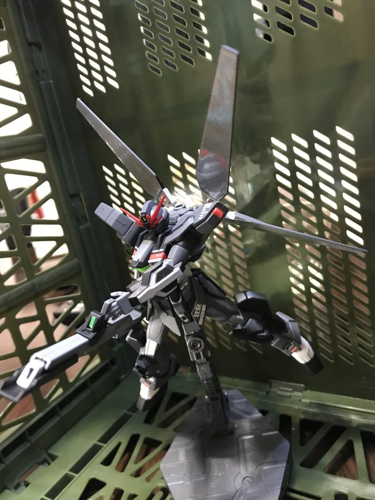 ガンダムX〝ベヴィメタル.バースト〟–5枚目/制作者：真樹京介