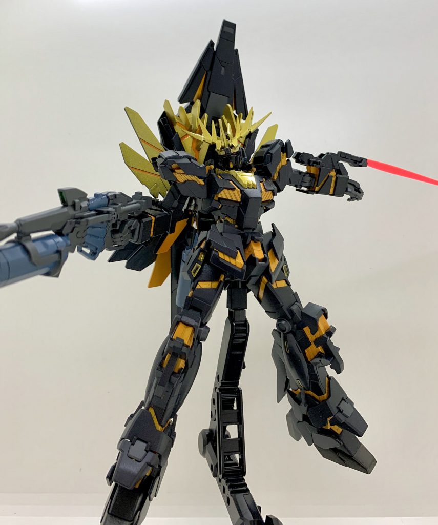 ビームトンファーの刃は付属しないので、[SDCS ブルーディスティニー 1号機](https://gumpla.jp/sd/262689) に使用したもの（元はSDCSシスクードのビームサーベル）をつけてみました。
