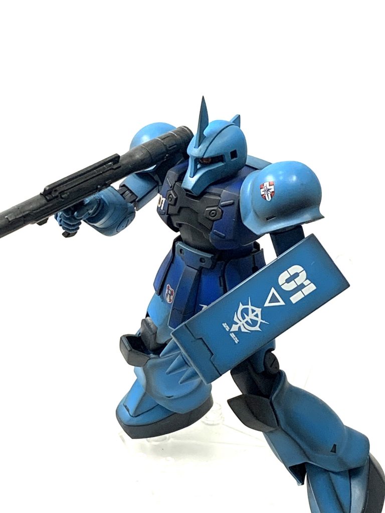 バズーカを構えて！