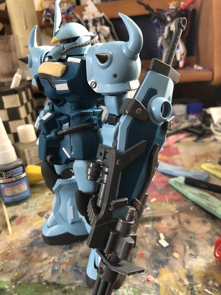 合わせ目消したり パテ盛ったりプラ板貼ったり ディテールアップパーツつけたり