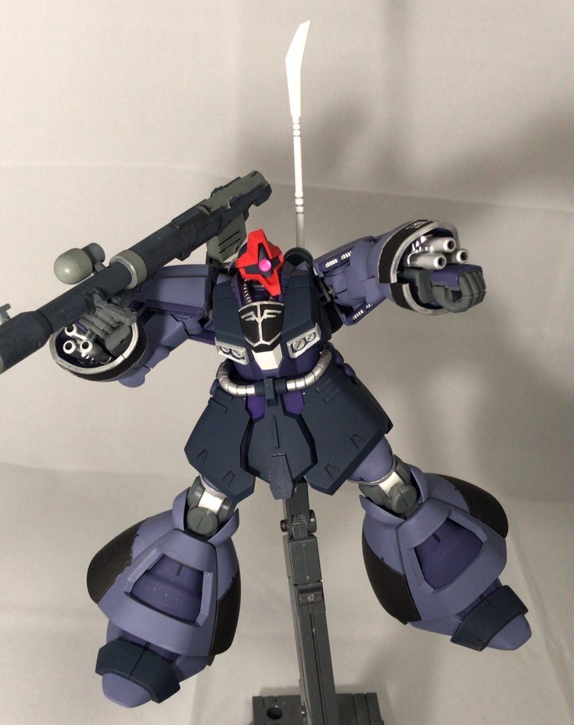 ビームキャノン構え