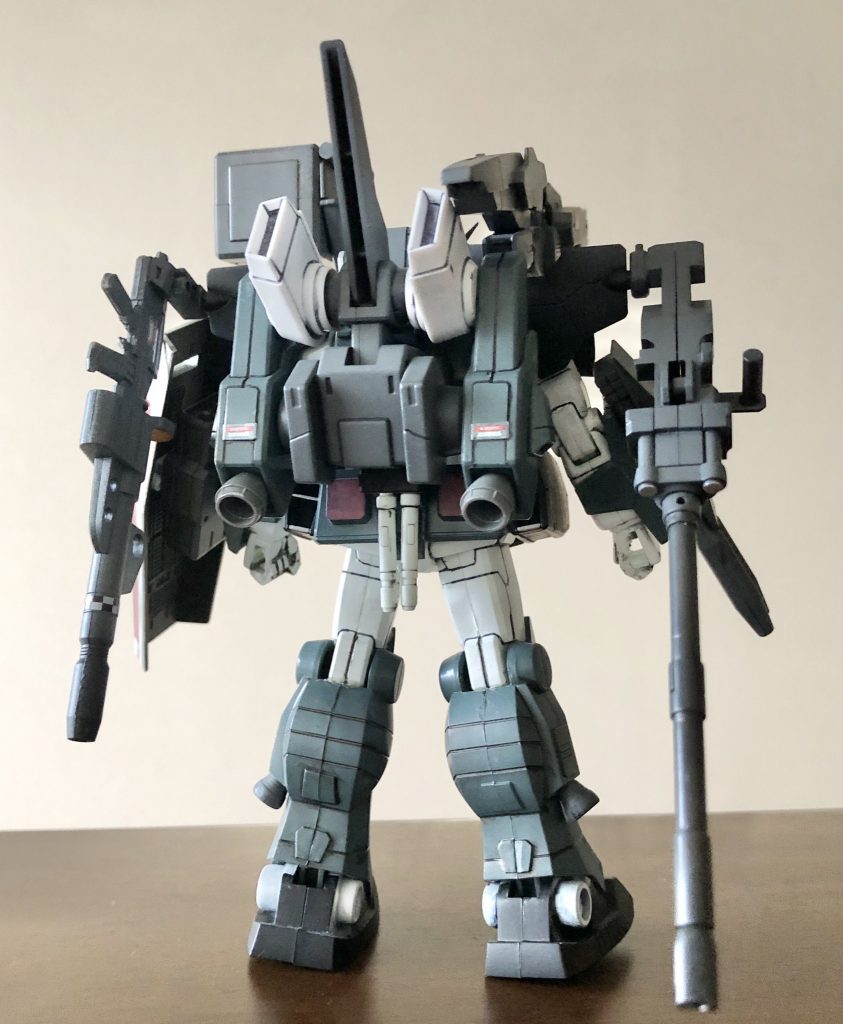 バックビュー
バックパックはイージーアームズをメインにしています