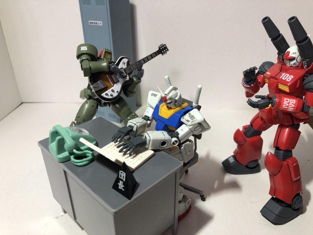 はたらくガンダム–4枚目/制作者：石の湯