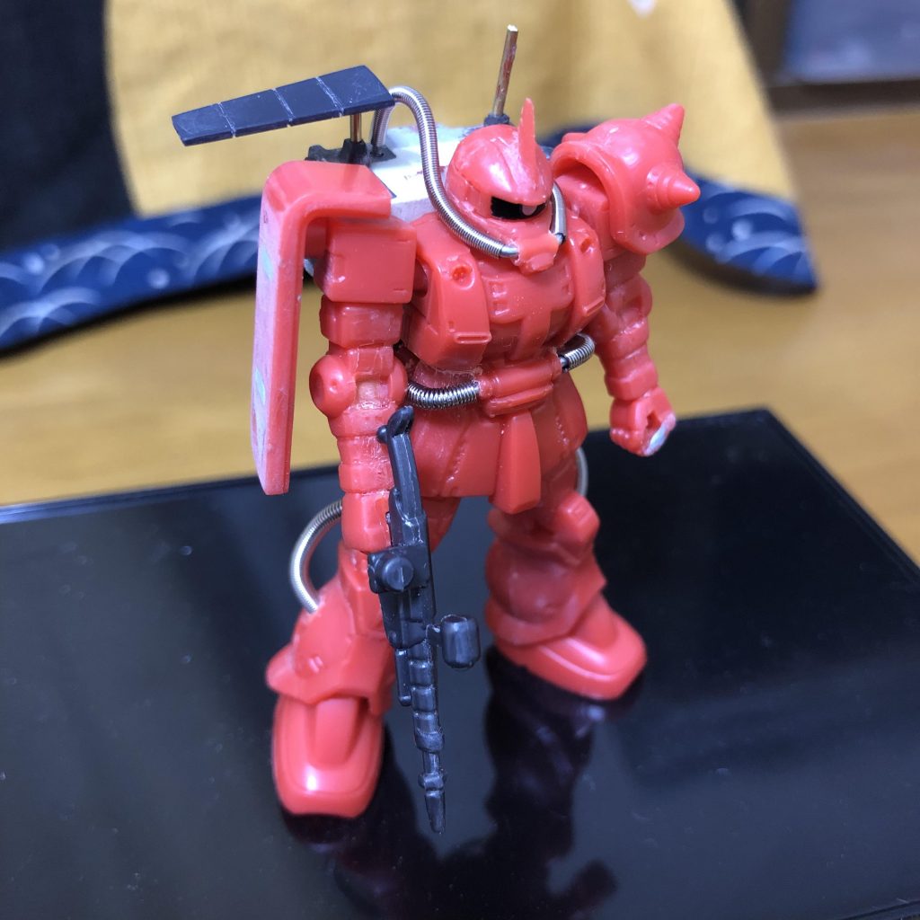 ザクII部分について:
動力パイプをWAVEのスプリング(購入時92円)に変えました。他はプロポーション含め一切変えていません。