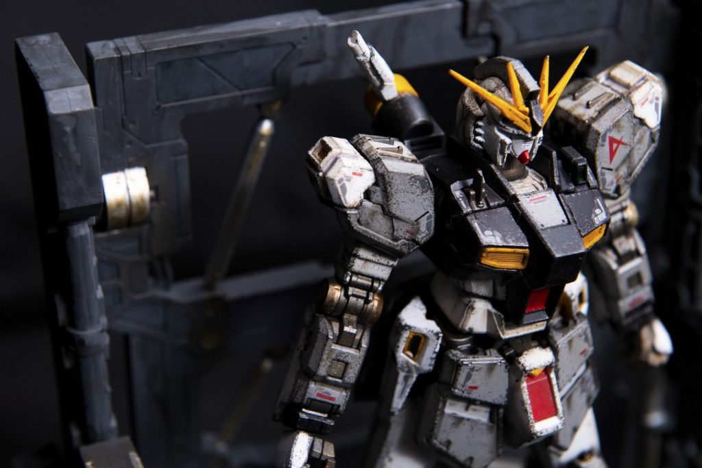 RG ニューガンダム–3枚目/制作者：ハブヲ