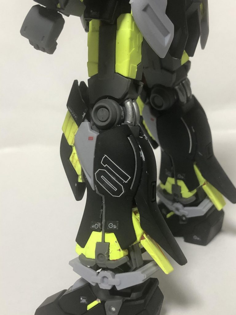 全身サイコフレームなのでデカールは貼る場所選びますね
ゼロワンゼロワンゼロワンゼロワン・・・・