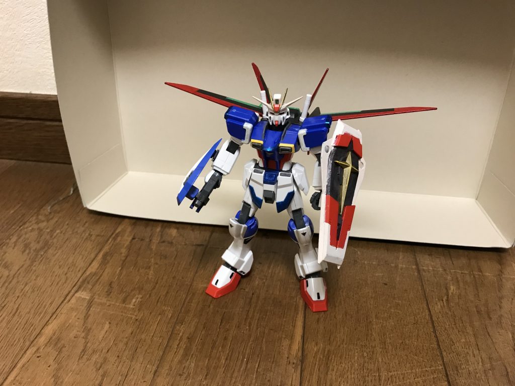 機体名:フォースインパルスガンダムエクストリーム全高:16.47m重量:14.7tフォースエクストリームシルエットと合体したインパルスガンダムの最強形態。略称は、インパルスX。