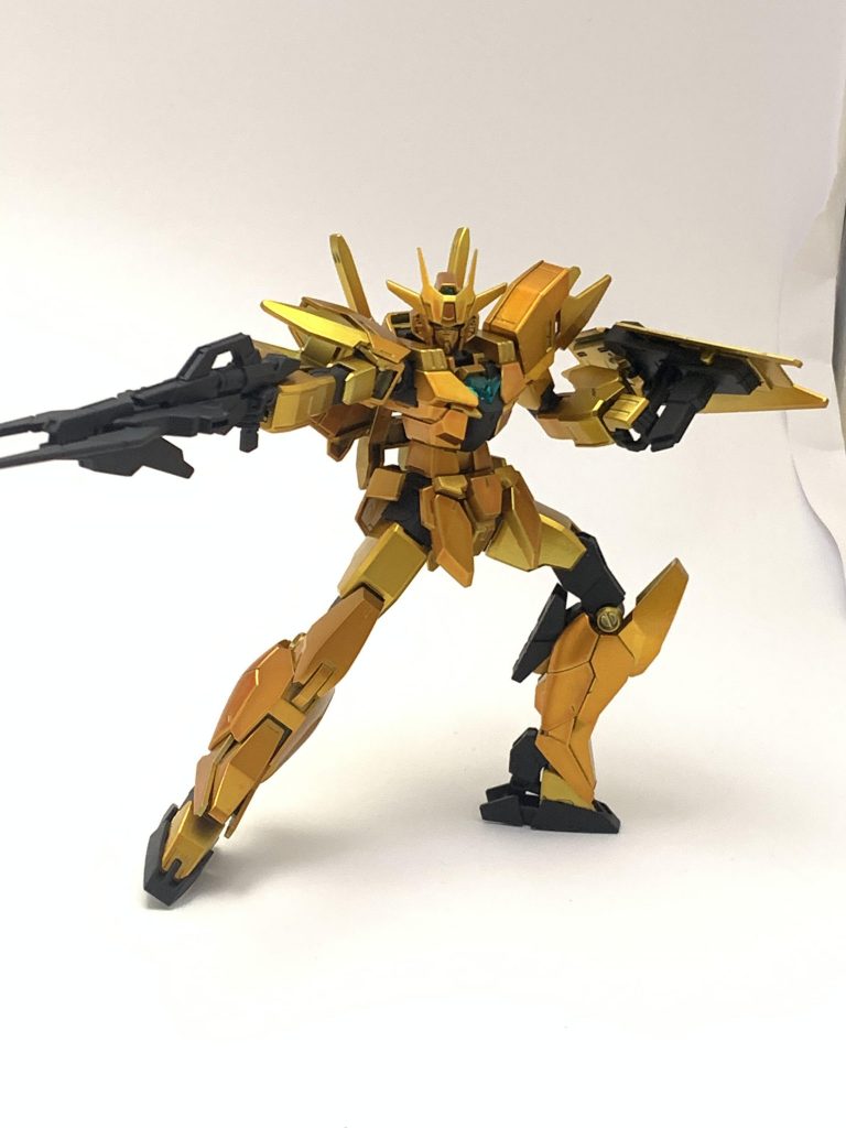 完成!金色のアースリィガンダム!