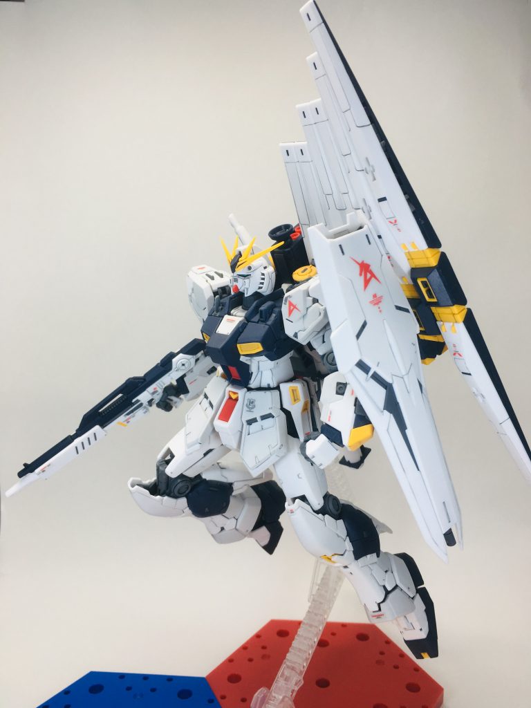 RG νガンダム–4枚目/制作者：稲葉🔰