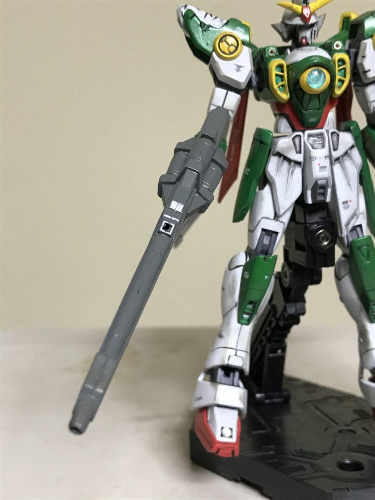 バスターライフルは カッコイイので
そのまま 塗装して 採用しました。