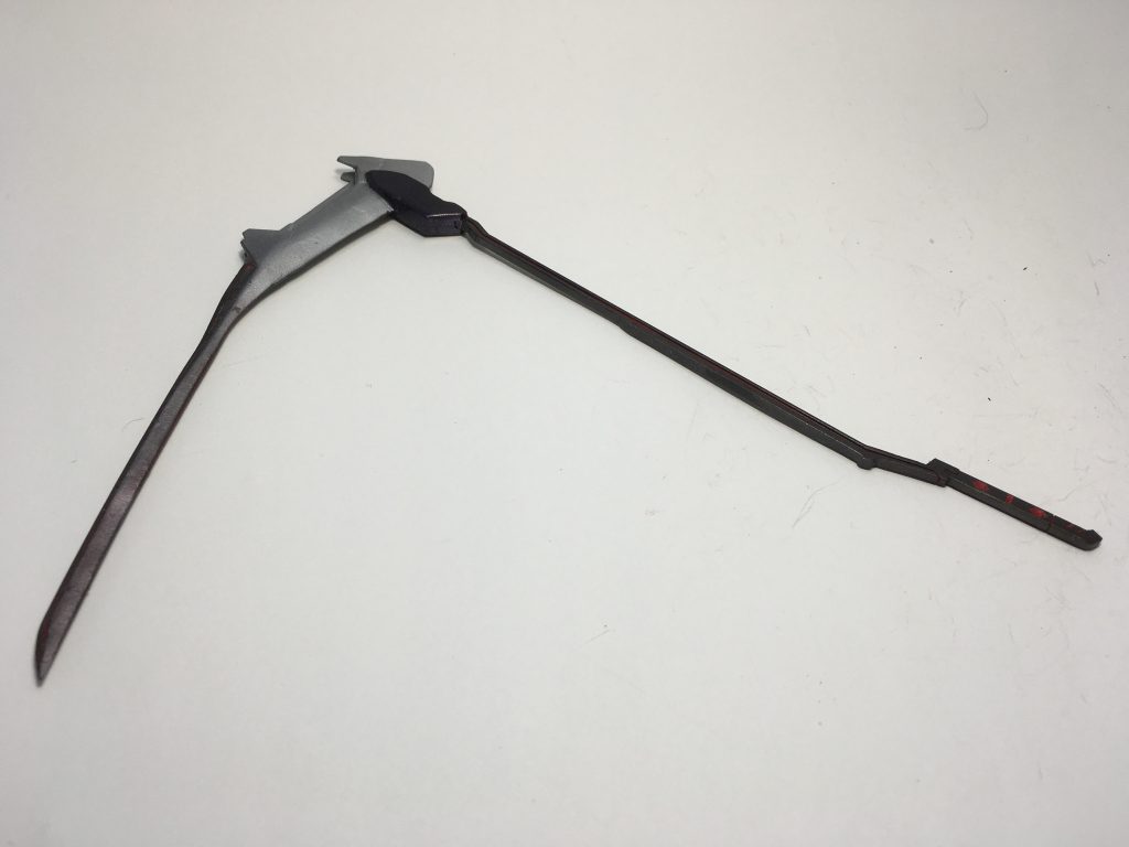 武装は大鎌のみ
デスサイズヘルのビームシザースが
ボリューム不足なので
バルバトスのメイス、太刀で刃部で鎌っぽく
バルバトスにはやはり実体武器じゃないとね
以上、ご覧いただきありがとうございました