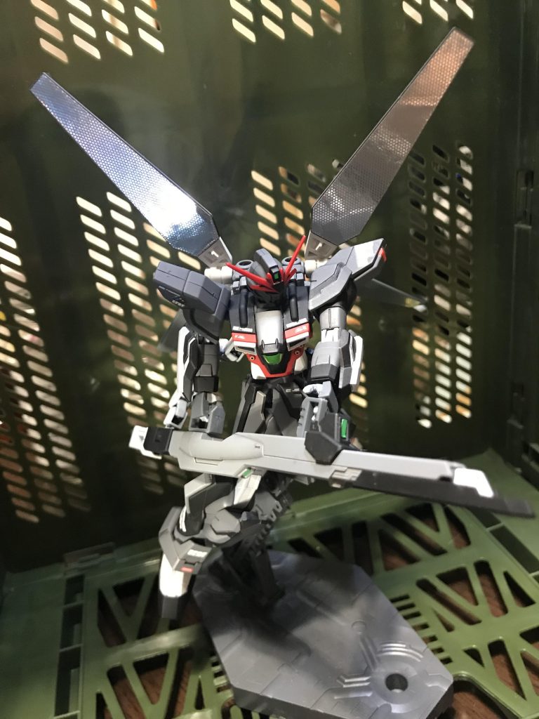 ガンダムX〝ベヴィメタル.バースト〟–4枚目/制作者：真樹京介