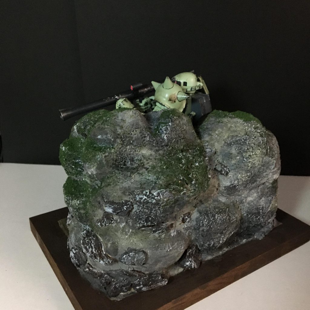 HGUC MS-06 量産型ザクⅡのミニジオラマ–3枚目/制作者：ogagaga