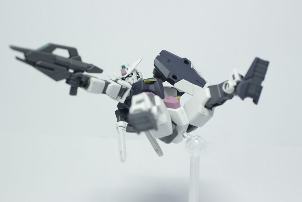 コアスプレーガンで。
ちんまくてかわいいです。子供っぽい体型だからか大胆なポージングが似合いますね。