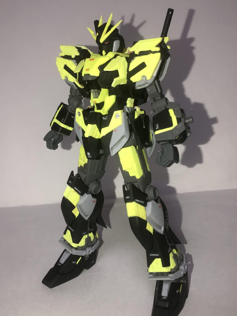 ライフルとシールドを外してみたところ
こうしてみるとなんかバンシィっぽいですね