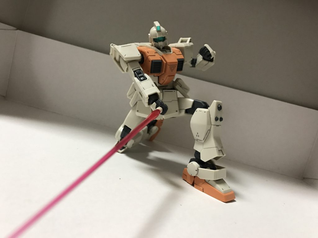 陸戦型ジムはこんな動きしなさそうですがw