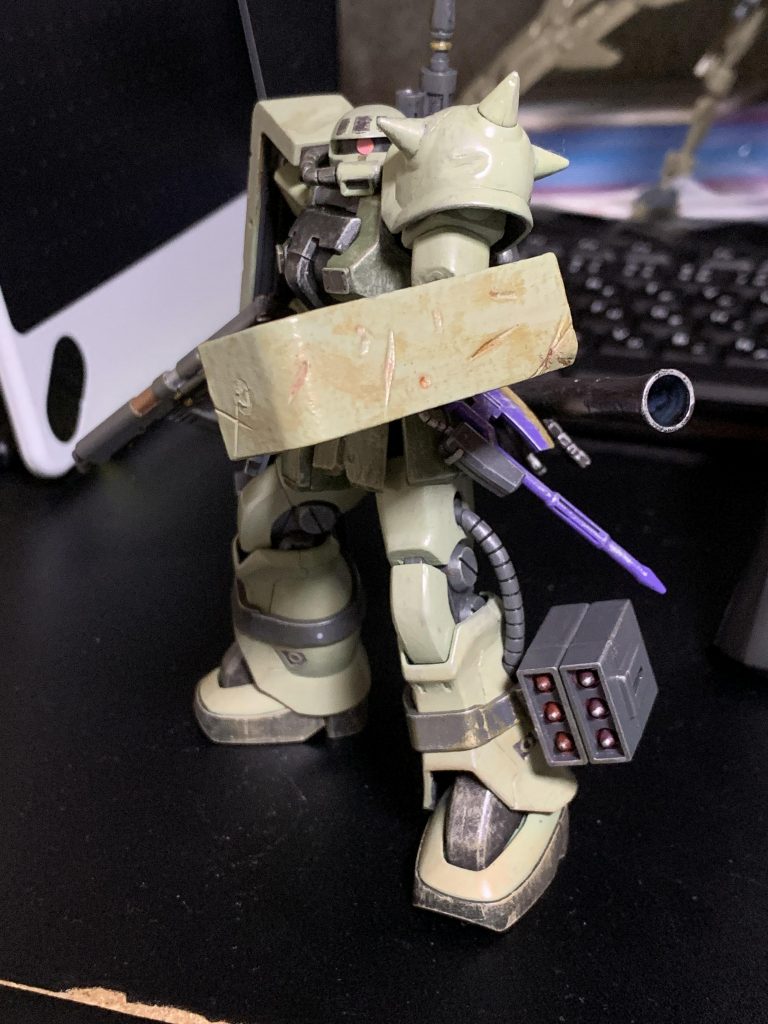 普段護衛を任せきりなので、盾を装備させ負担を軽減させてあげようと思う。
が、普段の戦いぶりじゃあちと邪魔かもしれない。