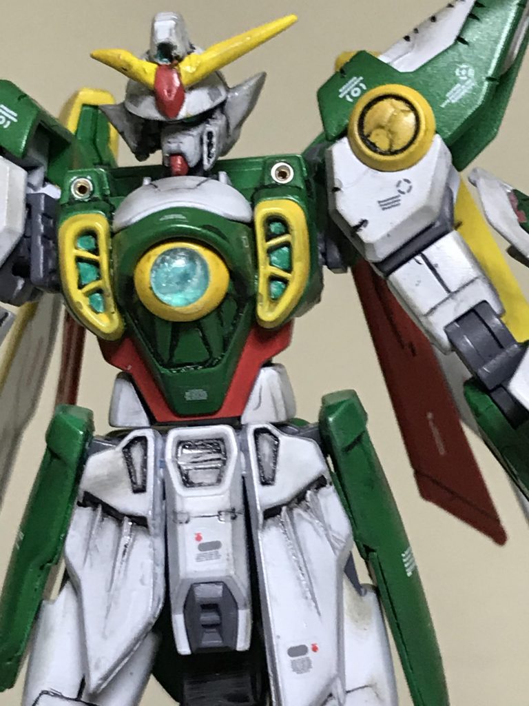 水転写デカール貼りは 少し貼り
スミ入れをして ウェザリングマスターで
ほんの少し 汚しました。