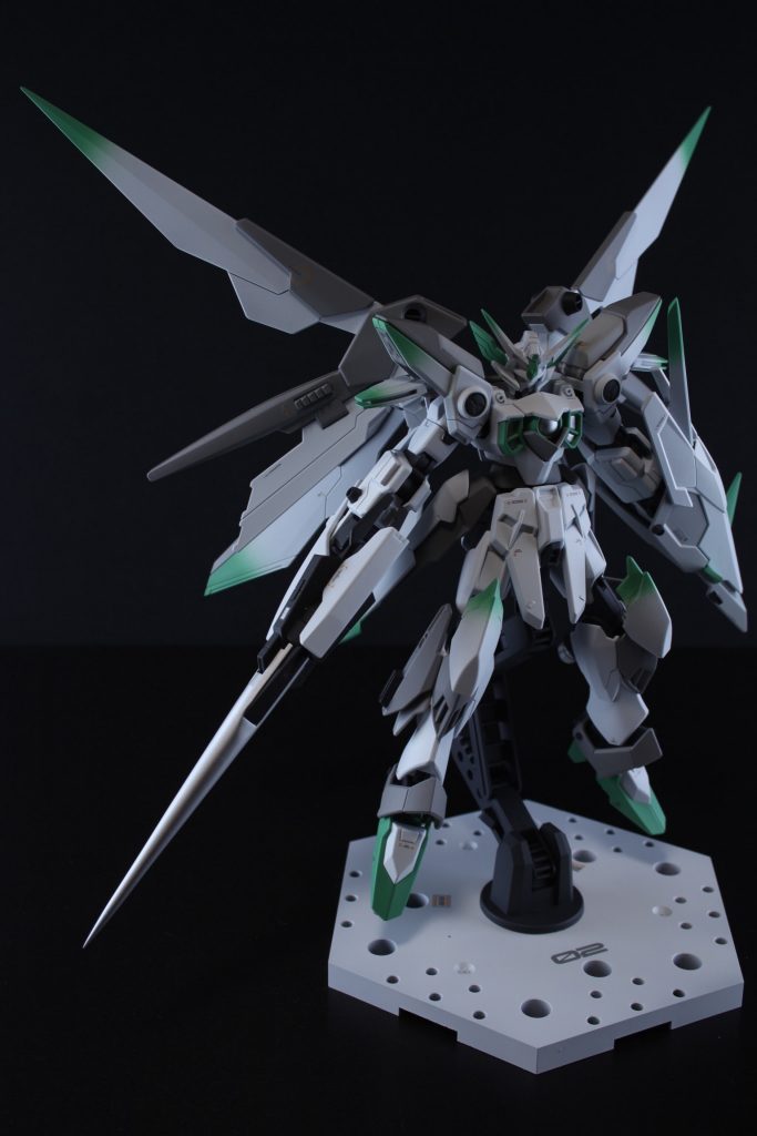 各所先端を尖らせてシャープにしました。