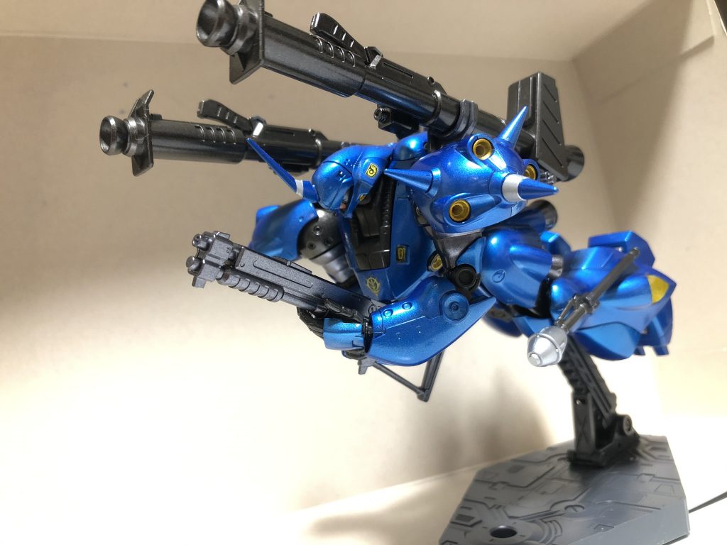 ケンプファーと言えばこれですよね。
チキッ…チキチキッ…とショットガンを擦るのが堪りません。