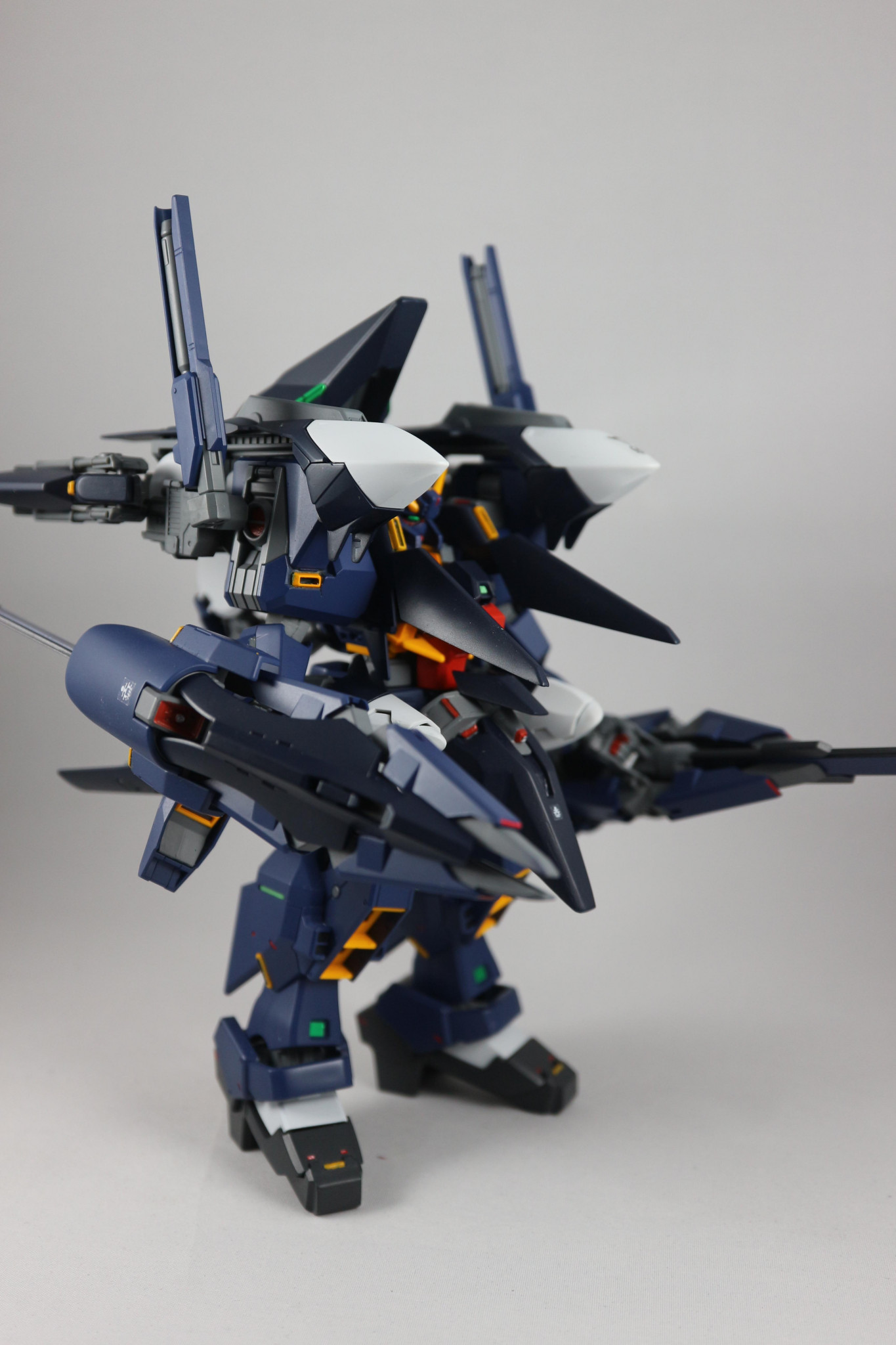 バンダイ ＨＧ 144 ガンダムTR-1［ハイゼンスレイ・ラーII］（ADVANCE 