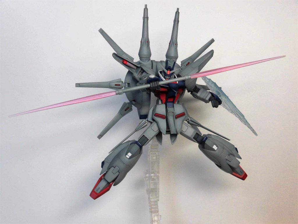 HGCEレジェンドガンダム–3枚目/制作者：KAN