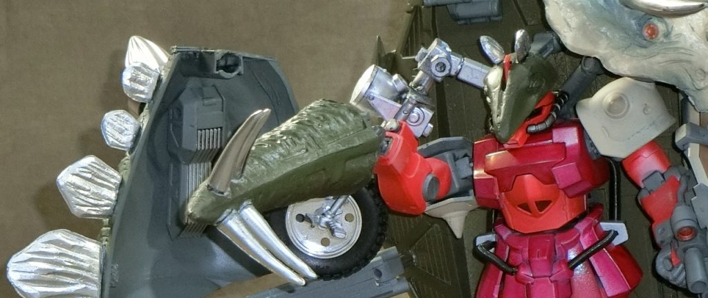 V-ジャバーから取り外したヒートサンダークロー。しなやかに敵を殴打し、突き刺したスパイクから熱と電撃の追加ダメージを与える!