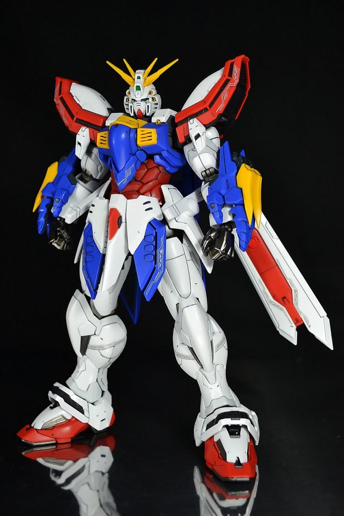 ■塗装レシピ(ガイアカラー)

赤：レッド

関節：ガンメタル



墨入れ：タミヤ墨入れ塗料ダークグレイ、ブラック


赤い羽根の冗談みたいな丸いパーツはせめて、ということで赤く塗っています。

キットではハイレゾでお馴染みグロスコートされたランナーとなっていますがつや消し処理を行いました。

また、足裏には滑り止め(?)のラバーシールも付属しており、今回使用しています。