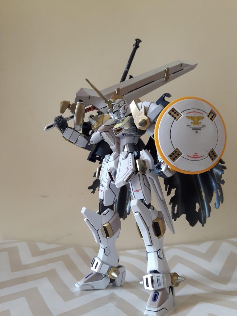 以上ジャスティスガンダム改でしたーいつか騎士風に作ろうと思って保管しといたユニコーン頭が使えてよかったです。