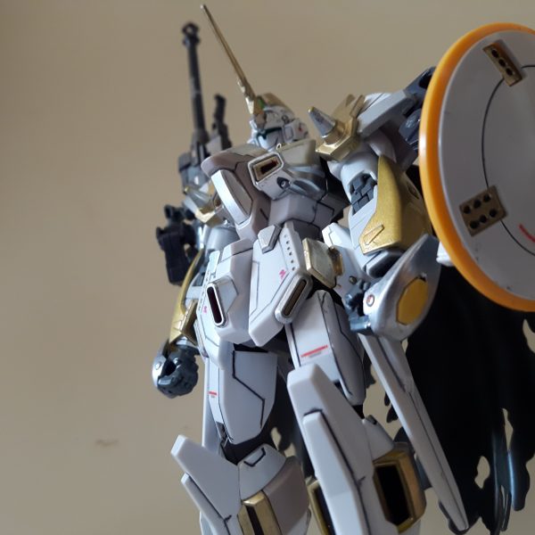 ジャスティスナイトガンダム改造です。