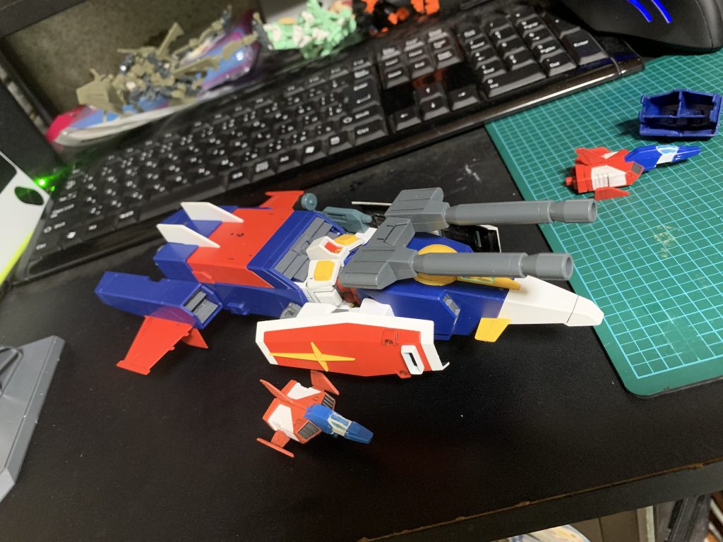 Gアーマー、コア・ファイター。
合体の際、塗装が剥げないかはちゃめちゃにヒヤヒヤして心の臓にめちゃんこ悪い。