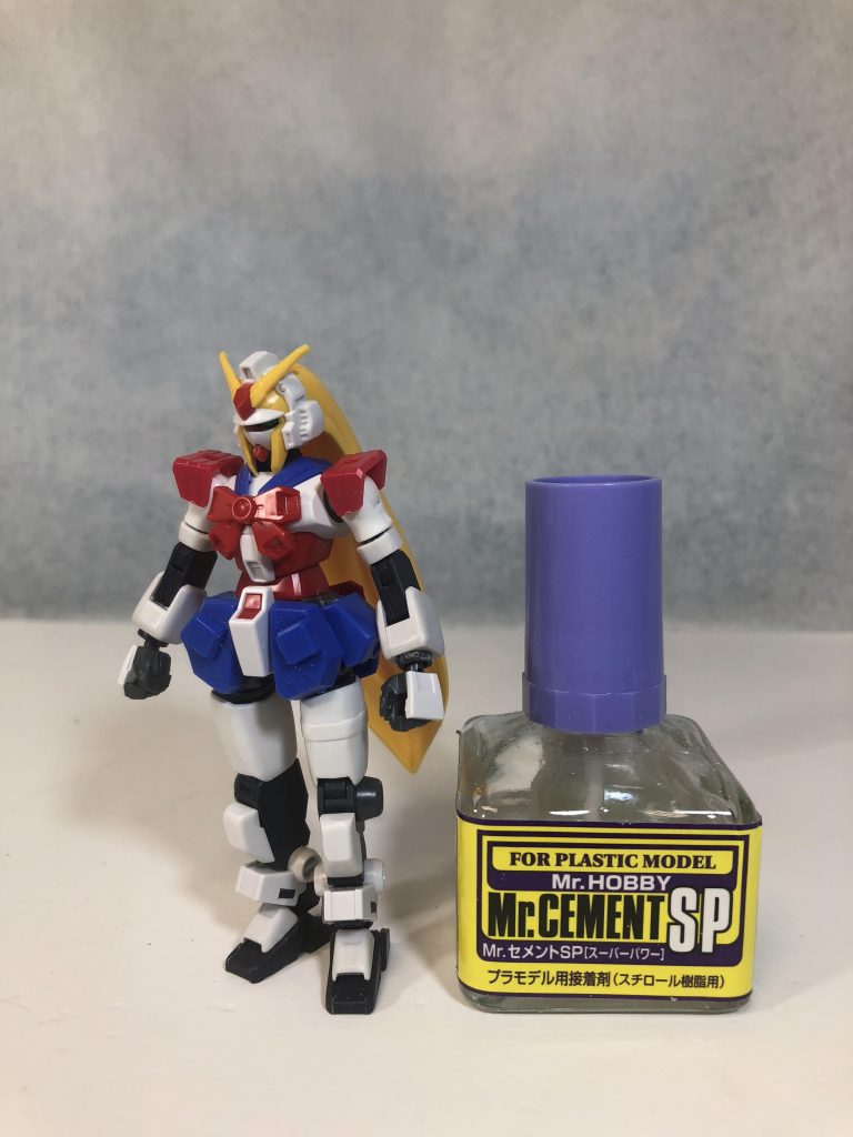 そして試行錯誤を繰り返し、今の形に。
実はめちゃくちゃ小さい。最近、老眼が進んで眼鏡しててもキズとか見えない。